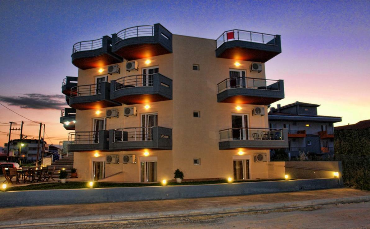 Paralía Villa Eleni מראה חיצוני תמונה