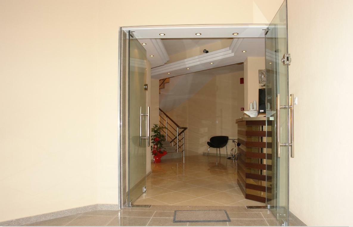 Paralía Villa Eleni מראה חיצוני תמונה